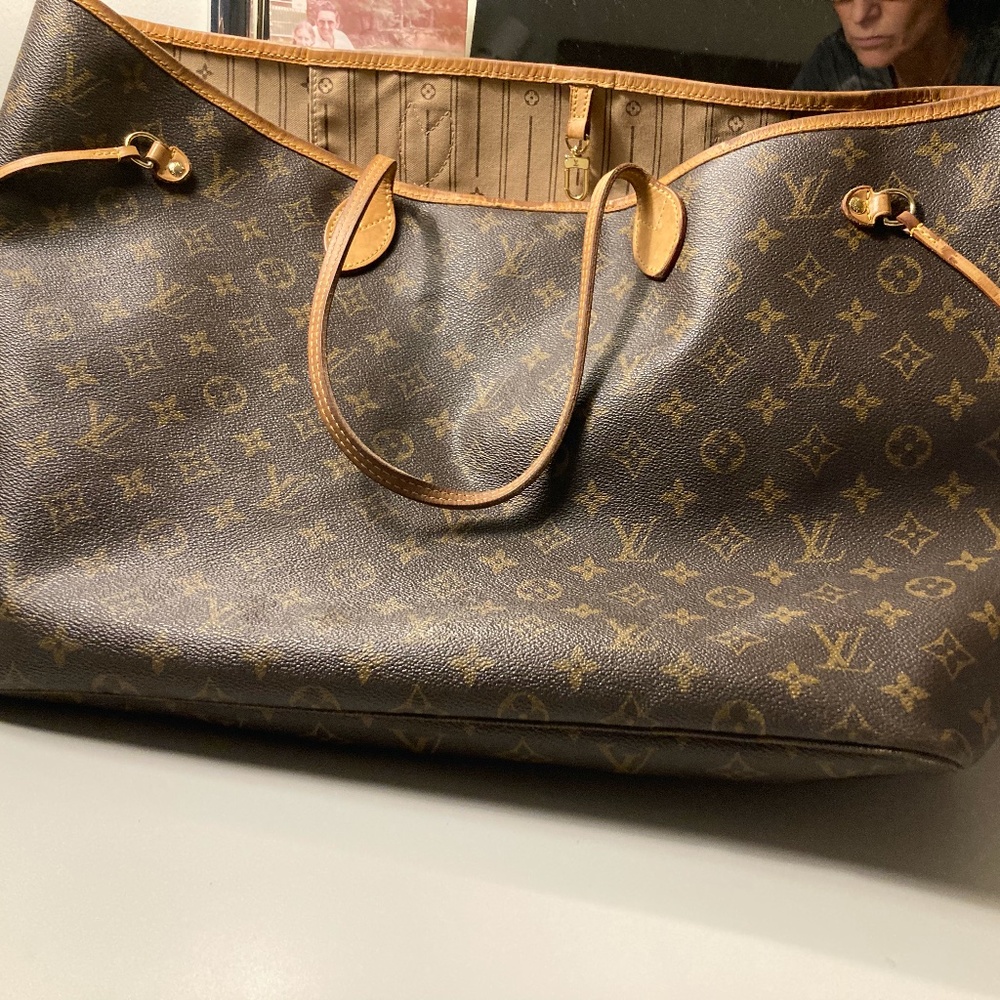 Louis Vuitton Neverfull
